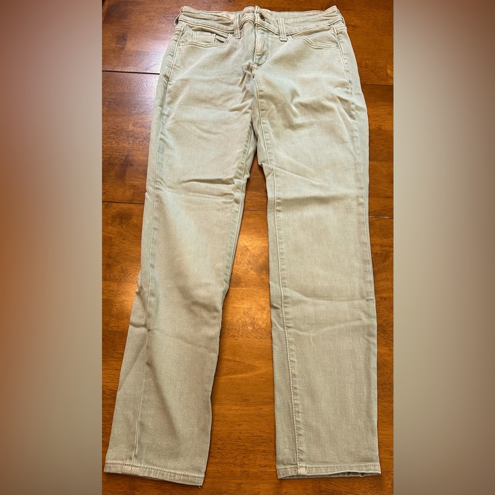 Size 2 Universal Threads Mid-Rise Skinny Sage Jeans